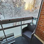 Spacious With Balcony And Free Wifi רובניימי