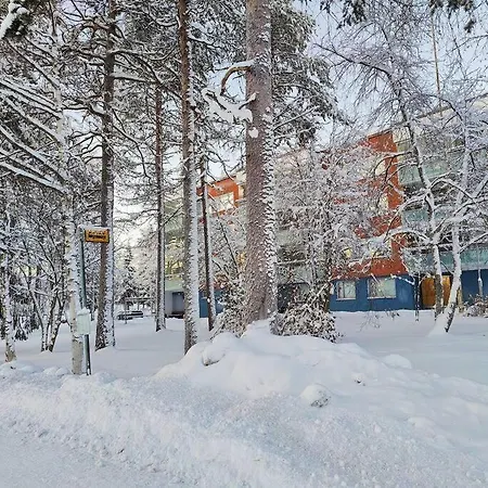 Spacious With Balcony And Free Wifi * Рованиеми