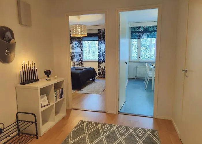 Апартаменты Spacious With Balcony And Free Wifi *