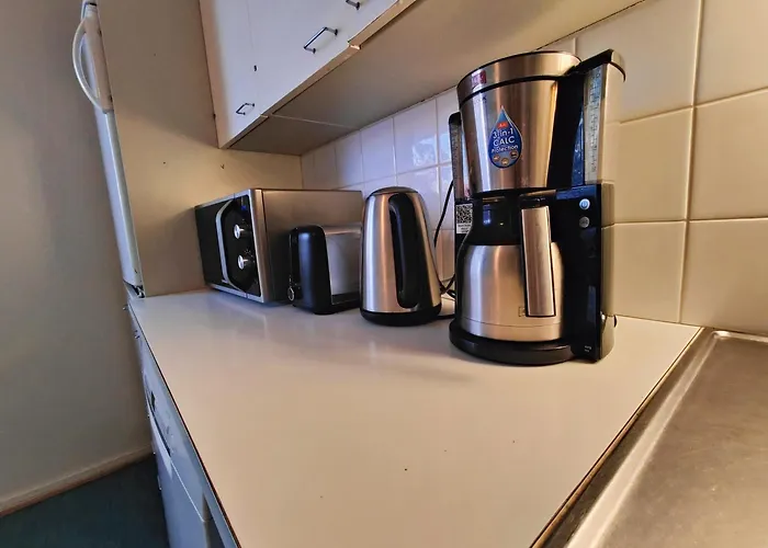 Spacious With Balcony And Free Wifi *