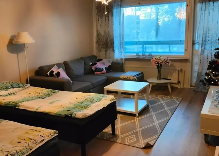 Spacious With Balcony And Free Wifi Апартаменты